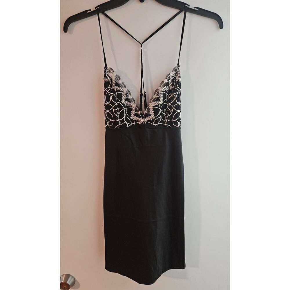 Brand New Flora Nikrooz Sydney Charmeuse Chemise With Lace Size Large - Picture 3 of 8